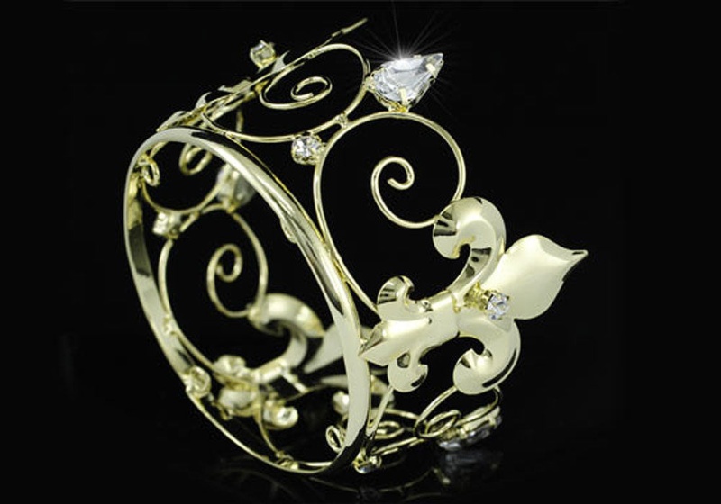 Flower Boy / Baby Fleur De Lis Gold Plated Full Circle Round Mini Crown