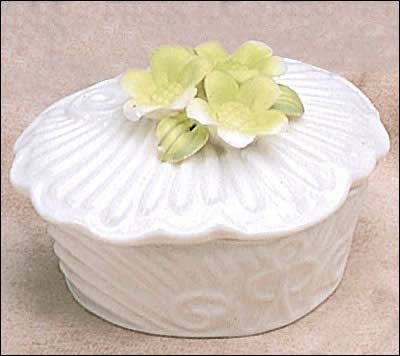 White Porcelain Shell Box – 2" 3/4 X 2" X 2" 1/4